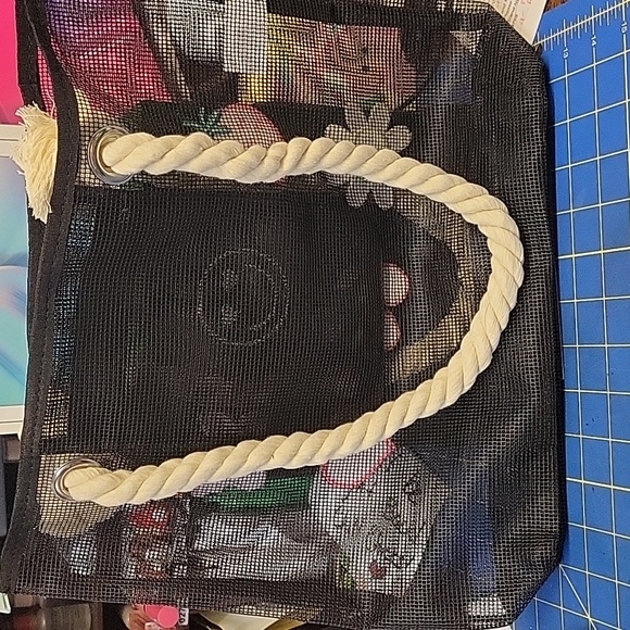 Art Class Black Mesh Tote Bag 11" x 11" x 3" NWT - Picture 3 of 3